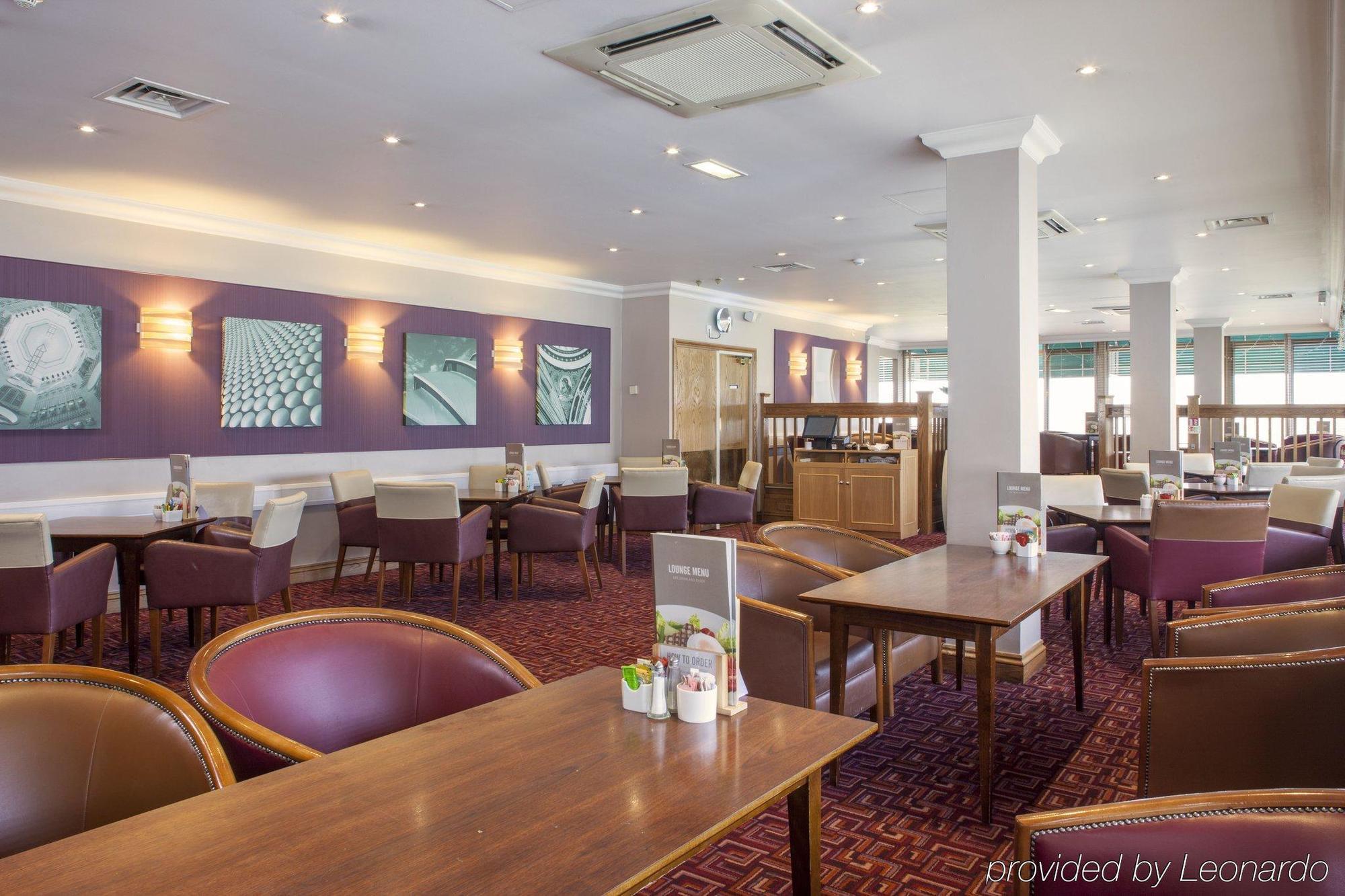 Holiday Inn Stoke On Trent M6 Jct15 By Ihg Newcastle-under-Lyme Exterior foto